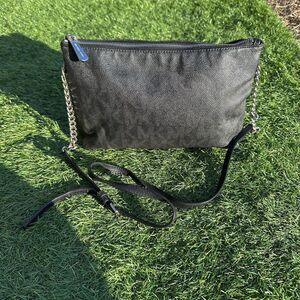 Michael Kors Black Signature Crossbody‎ Purse